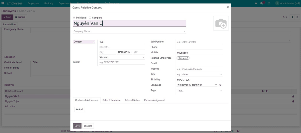 Automatically recognize the date of birth of employees' spouses