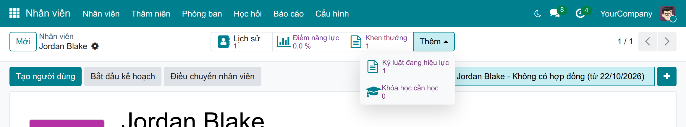 Biểu mẫu nhân viên với bộ đếm khen thưởng và kỷ luật
